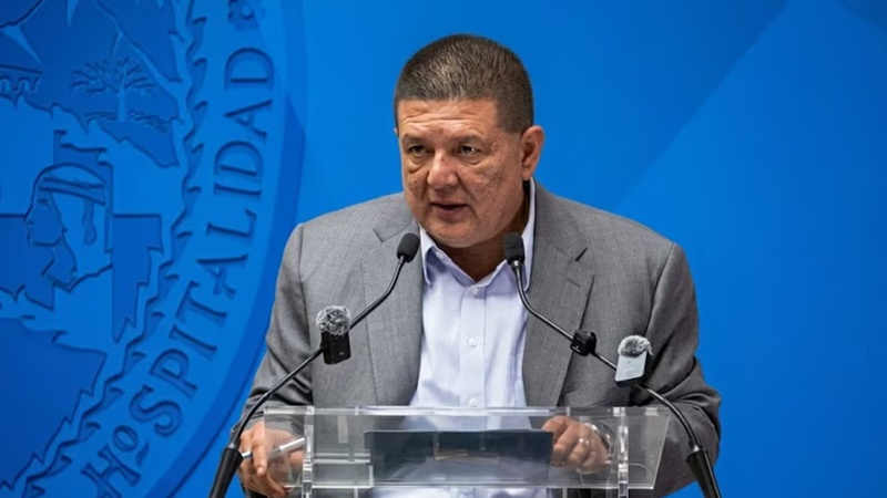 Exfiscal de Chihuahua comparece ante FGR por caso de agentes de CIA