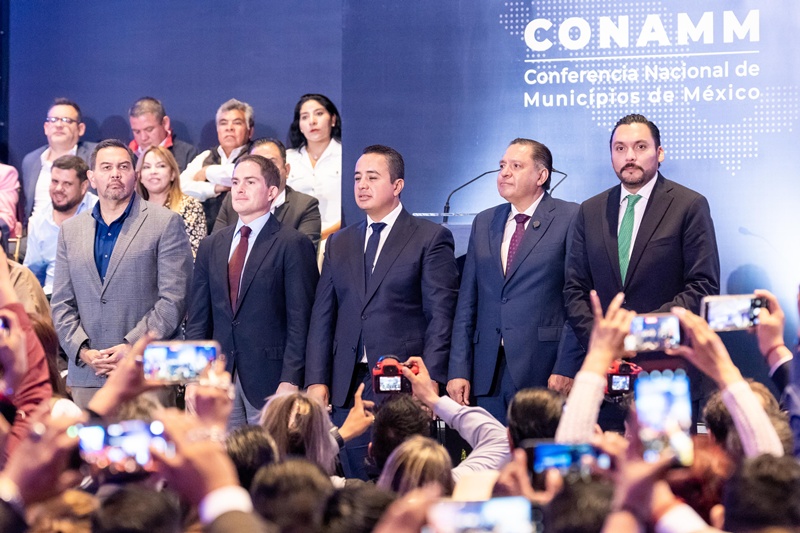 El municipalismo mexicano busca cohesión frente al centralismo en la CONAMM