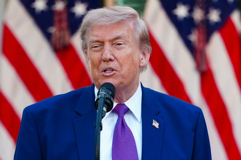 Donald Trump confirma diálogo con Cuba bajo presión de sanciones comerciales