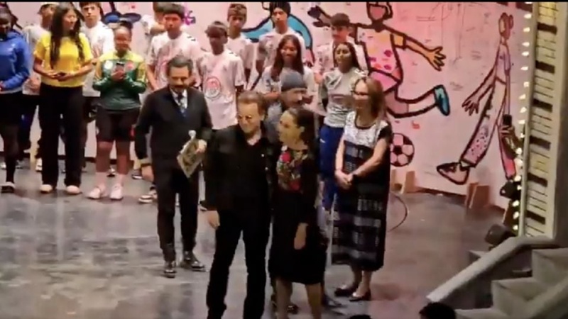 Sheinbaum y U2 inauguran Quinta Edición de la Street Child World Cup