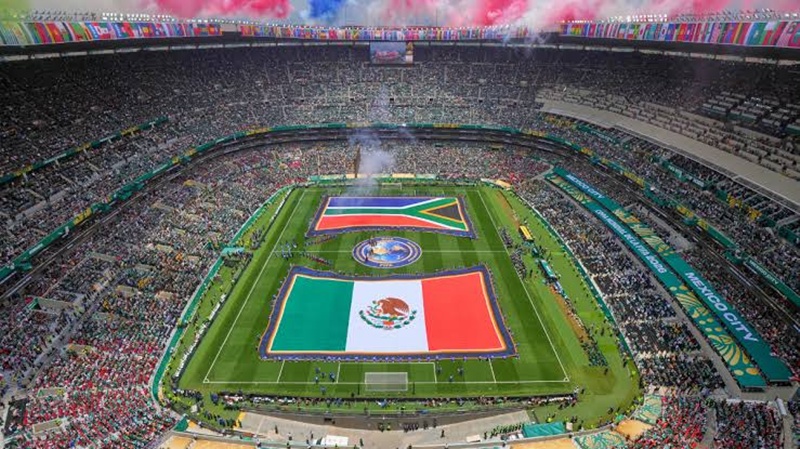 Claudia Sheinbaum exige a FIFA reflexionar por comercialización del Mundial