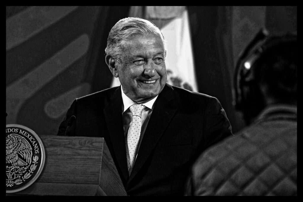López Obrador reaparece y pide que Trump rectifique