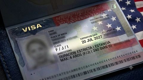 EU limitará la estancia de estudiantes y periodistas extranjeros