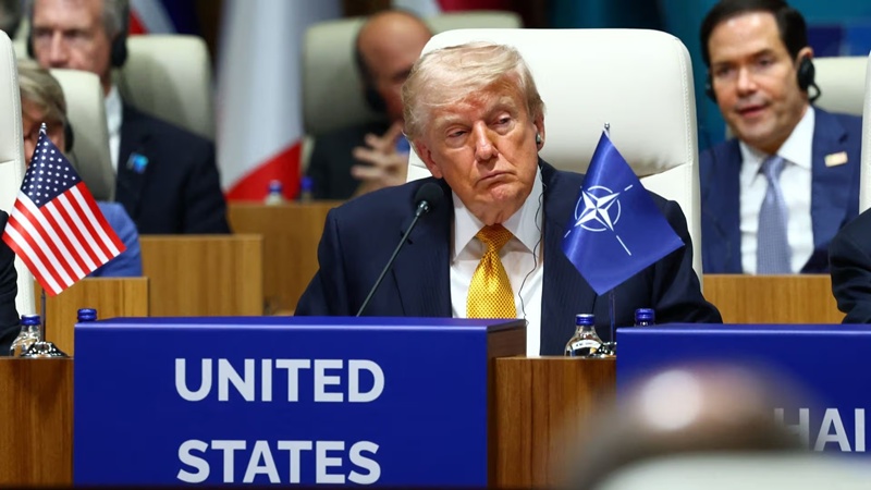 Donald Trump ordena suspensión de comercio con España por gasto en defensa