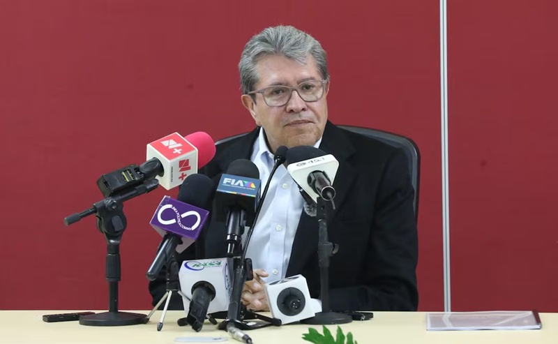 Ricardo Monreal minimiza críticas a su hermano tras coche bomba en Zcatecas