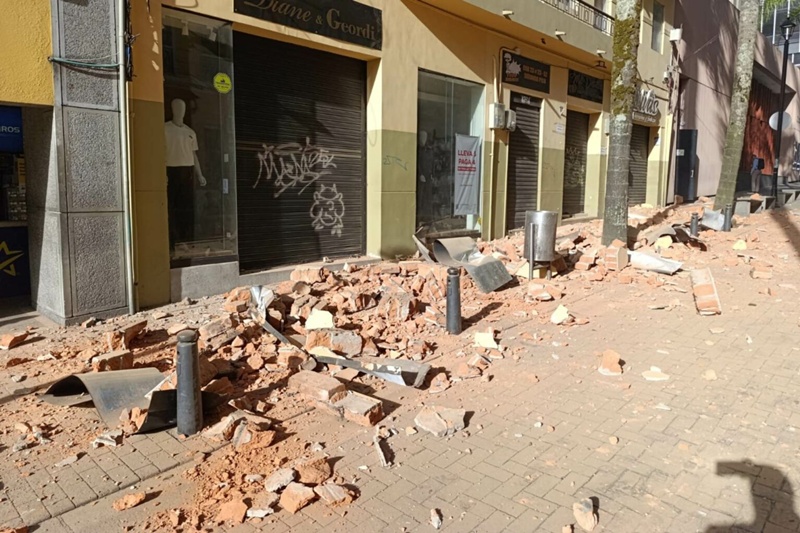 SRE descarta mexicanos afectados tras sismo de 7.4 en Colombia