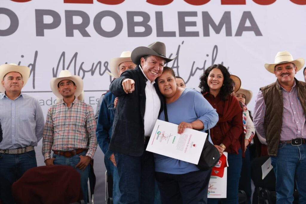 David Monreal vincula campo, seguridad y paz para Zacatecas