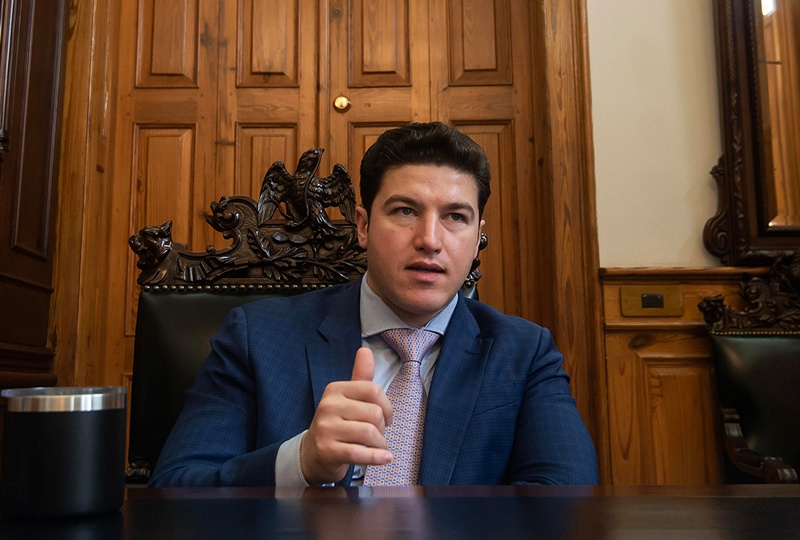 Samuel García niega triangulación y señala montaje político de diputados