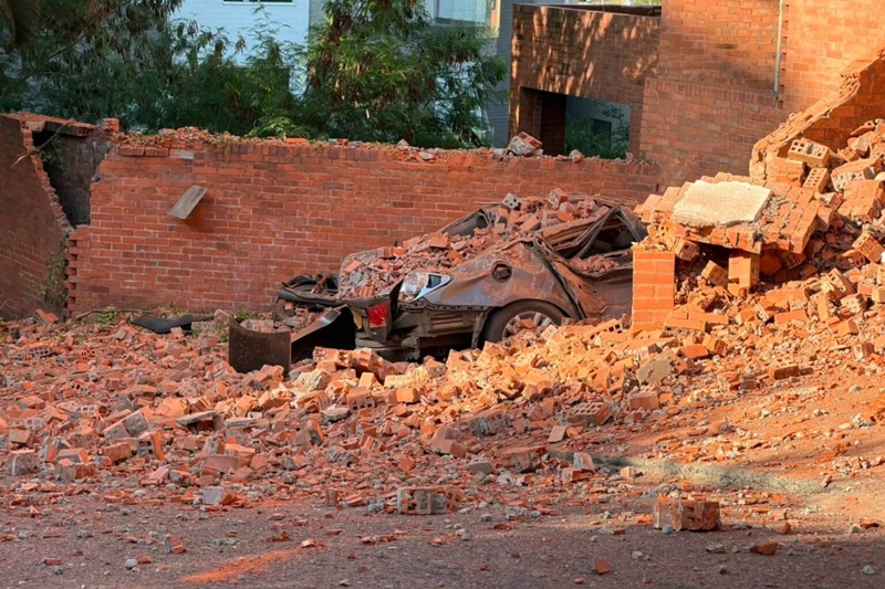 Sismo de 7.4 en Colombia sacude varias regiones y causa colapsos